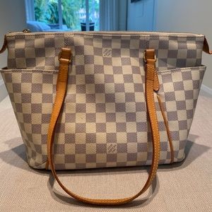 Louis Vuitton Damier Totally PM